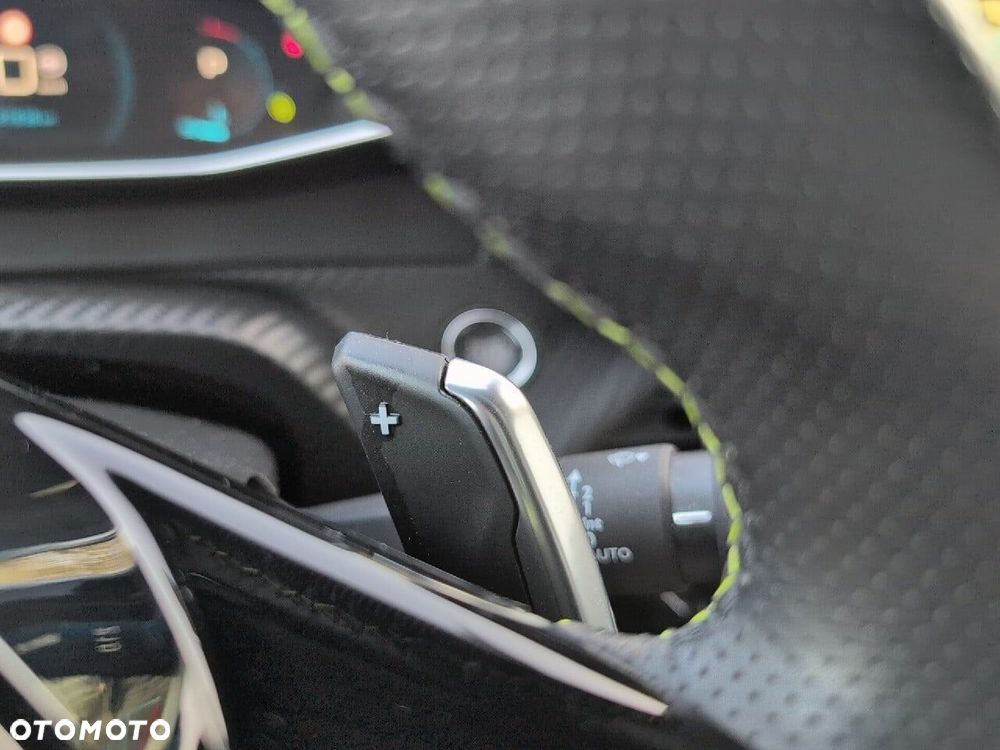Peugeot 2008 1.2 PureTech GT S&S EAT8 - 26