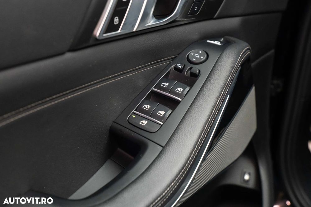 BMW X5 xDrive45e - 22