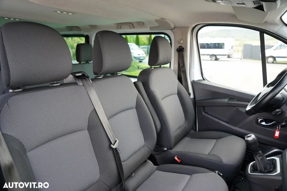 Renault TRAFIC III / AUTOBUS / 9 LOCURI / PRIMUL PROPRIETAR / DEALER POLONESE / 2022 / - 26