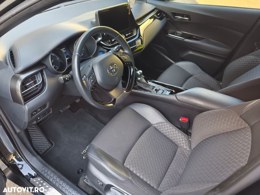 Toyota C-HR - 7