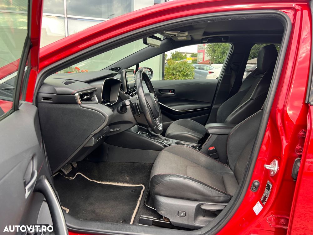 Toyota Corolla 2.0 HSD Exclusive Plus GR Sport Bi-Tone - 11