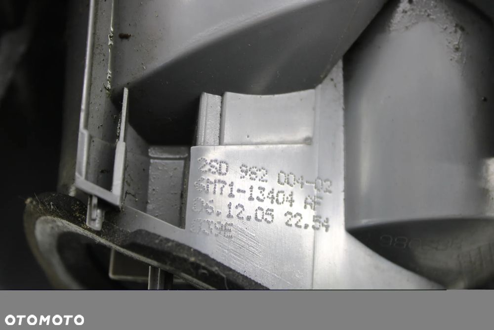 Mazda 2 Lama Prawa Tył w Błotnik - 4