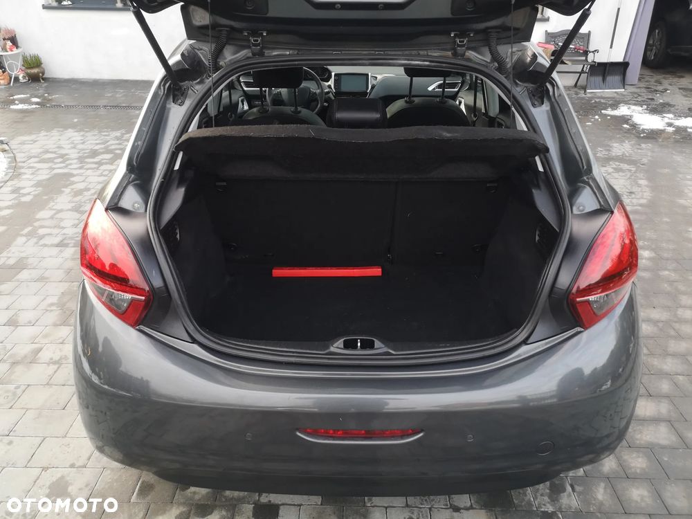 Peugeot 208 1.6 BlueHDi Active S&S - 31