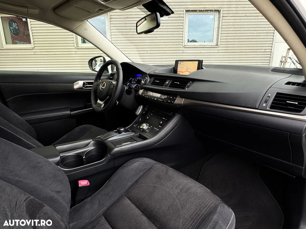 Lexus CT 200h Executive Line - 16