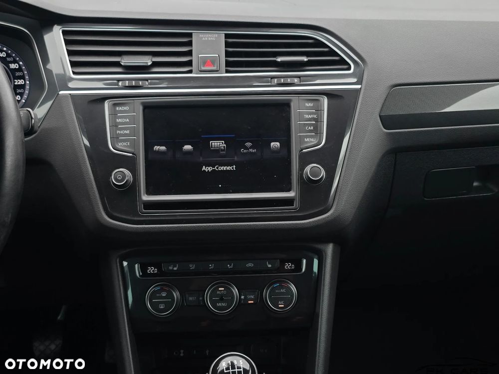 Volkswagen Tiguan 2.0 TDI SCR R-Line - 28