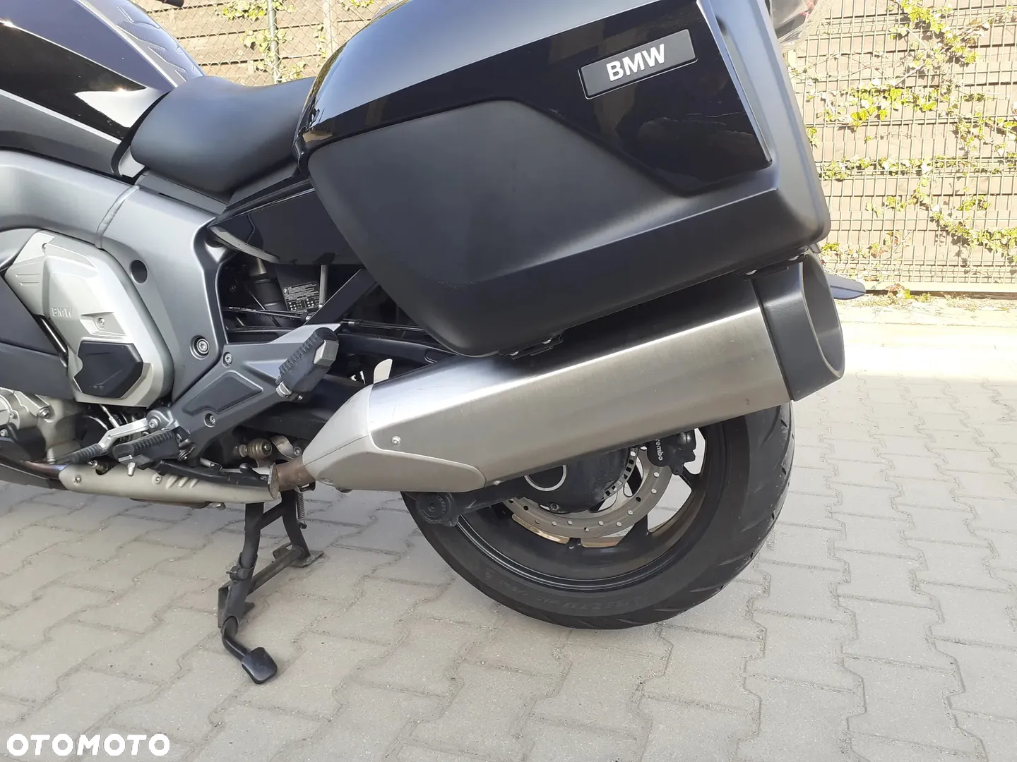 BMW K - 9
