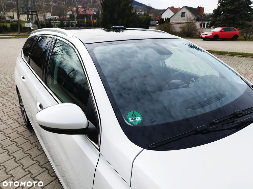 Peugeot 308 1.6 Premium - 16