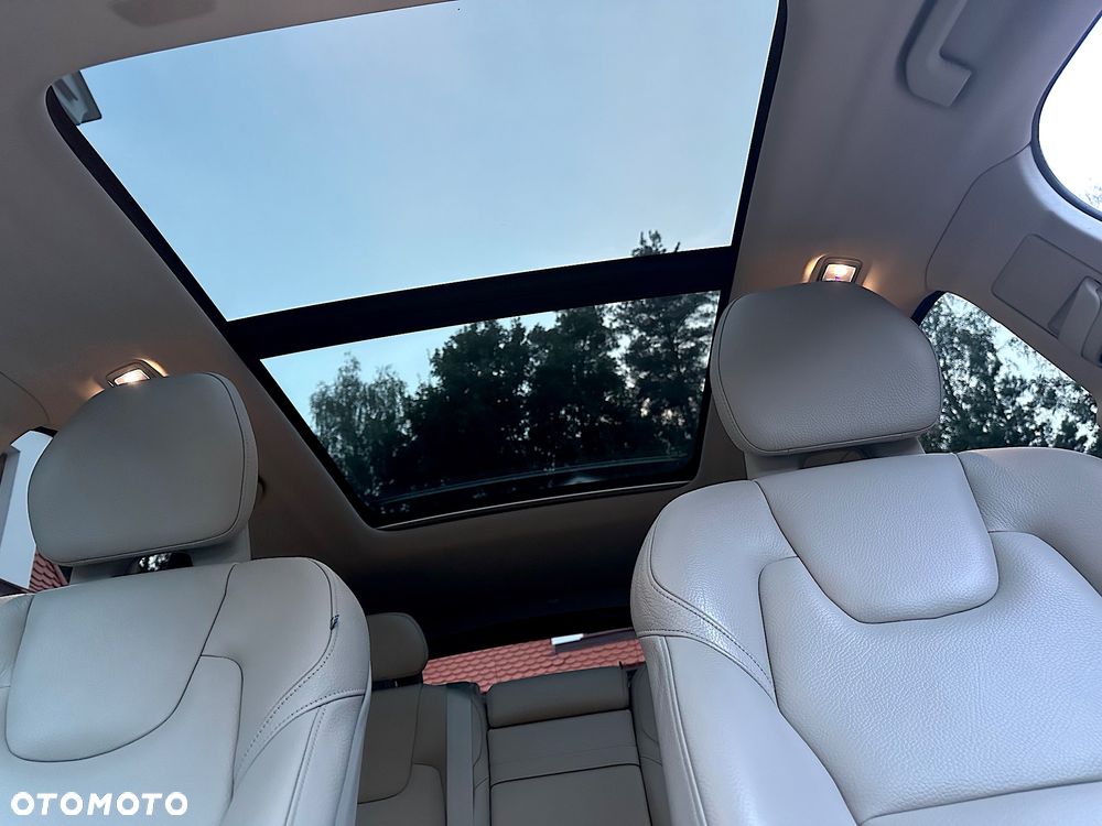 Volvo XC 60 T8 AWD Plug-In Hybrid Inscription Expression - 32