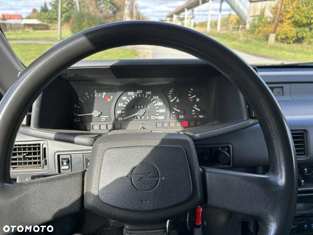 Opel Frontera 2.0 Sport - 13