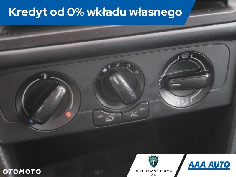 Volkswagen Polo - 14