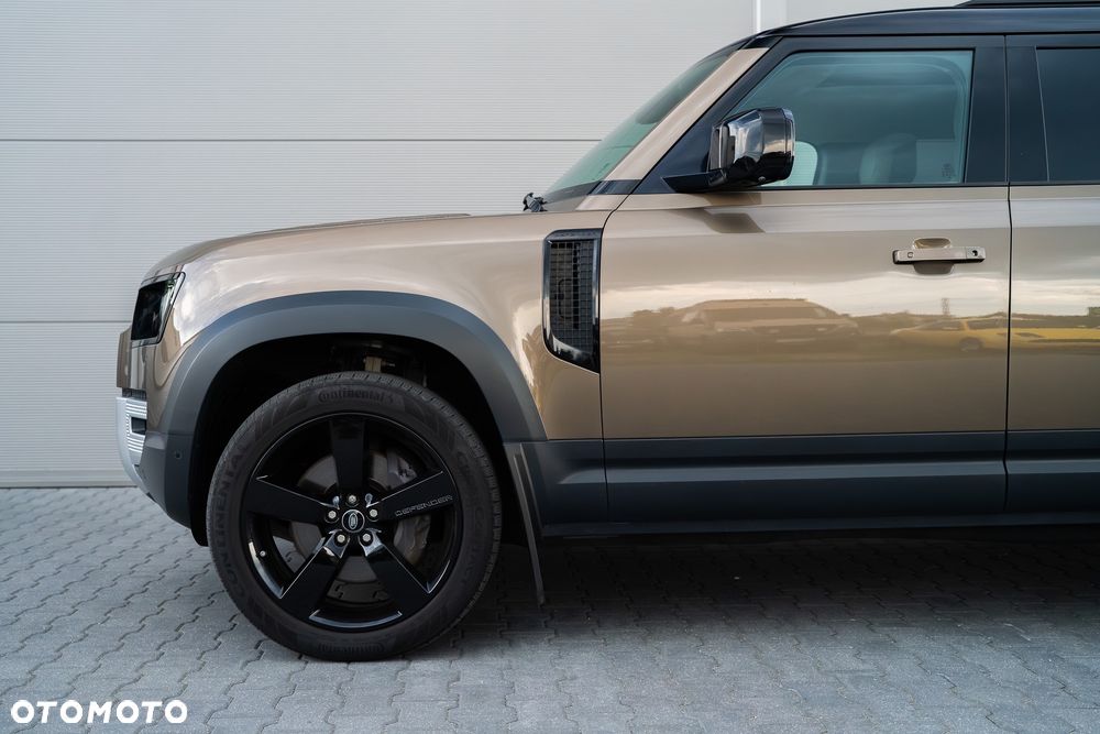 Land Rover Defender 3.0 P400 mHEV First Edition - 7