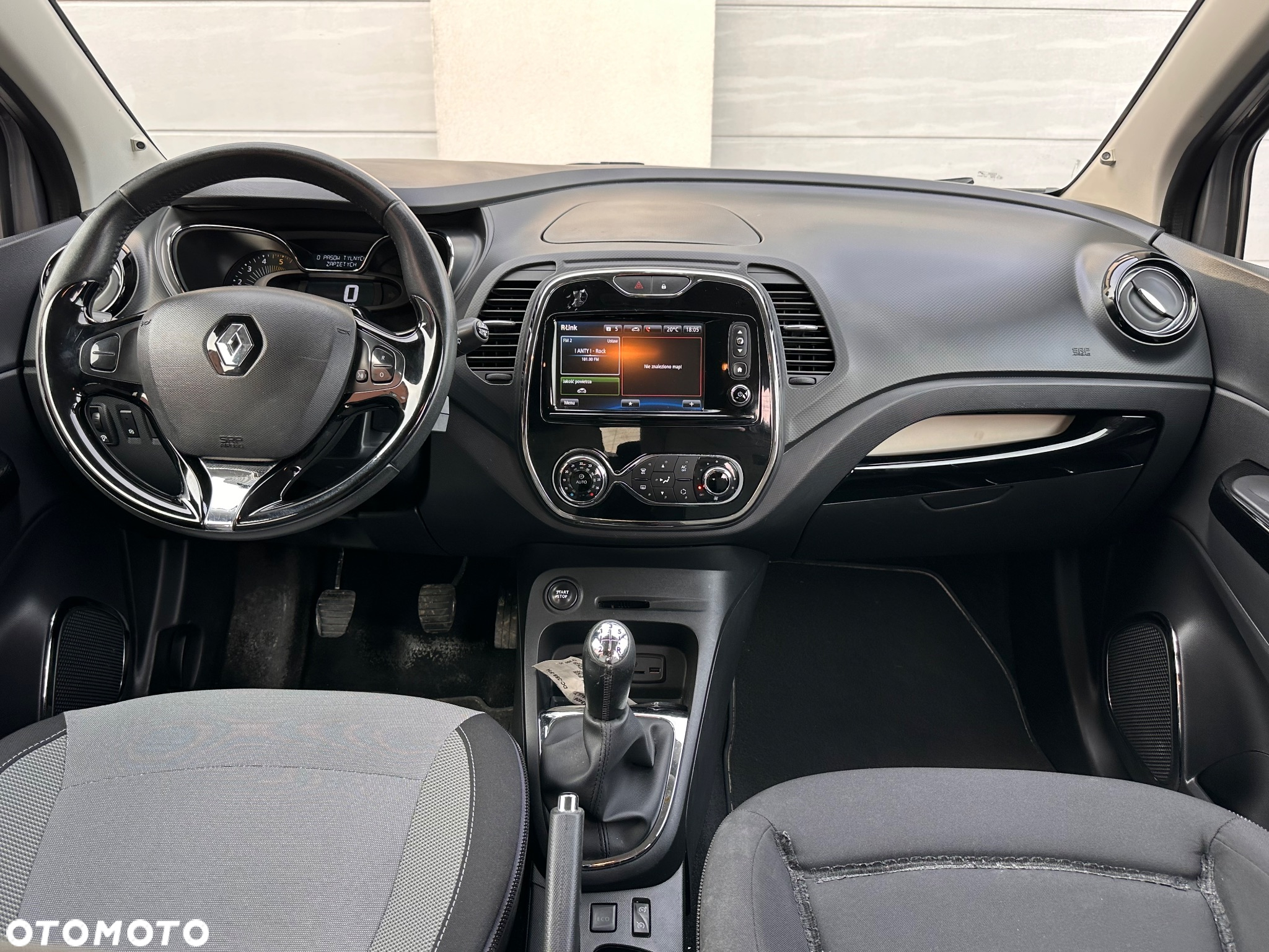 Renault Captur - 19