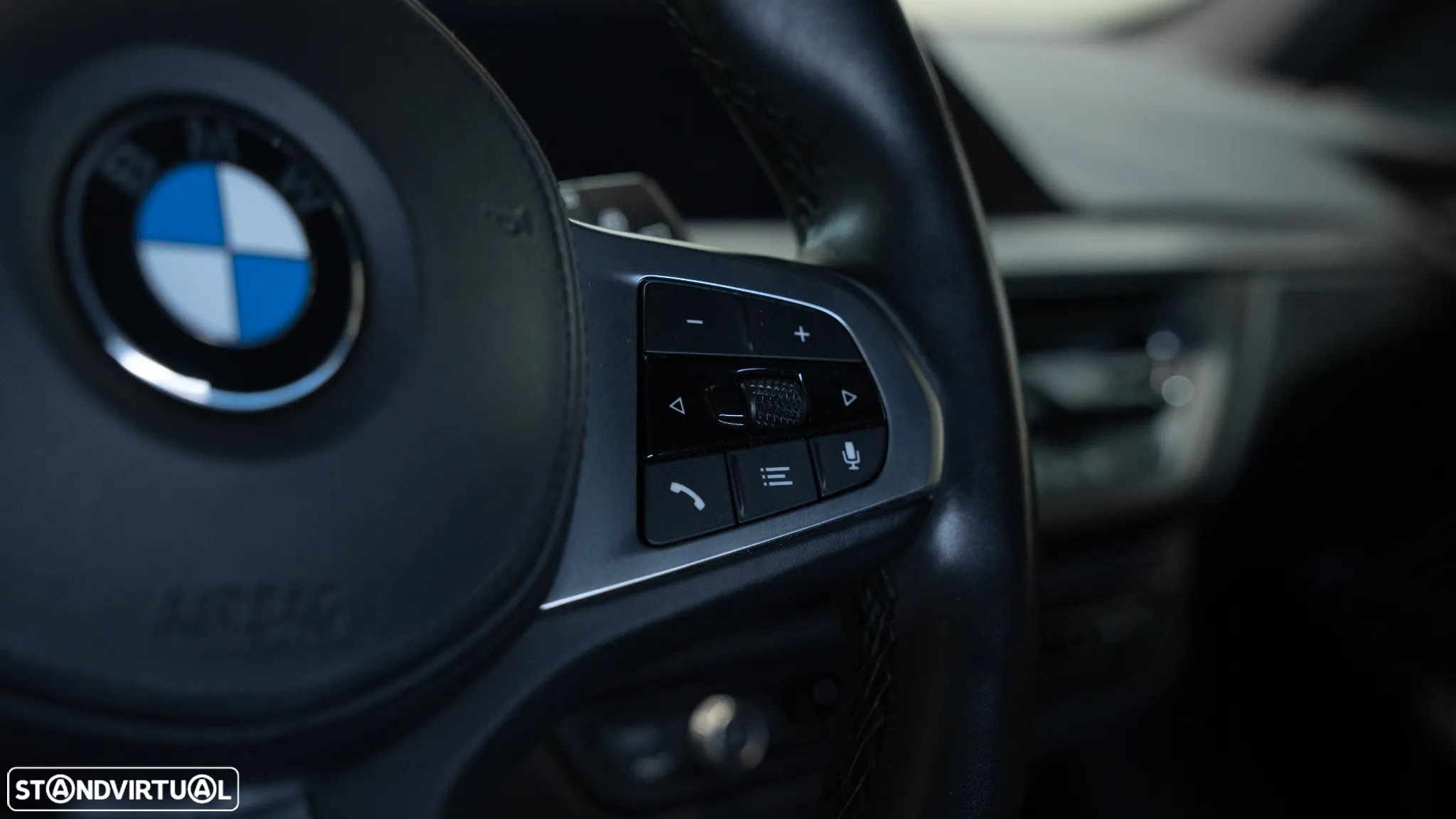BMW 116 d Pack Desportivo M Auto - 7