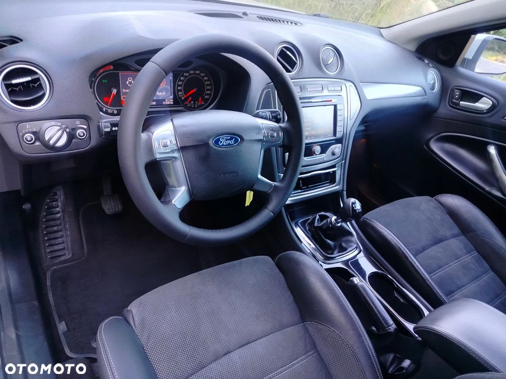Ford Mondeo 2.0 TDCi Titanium - 17
