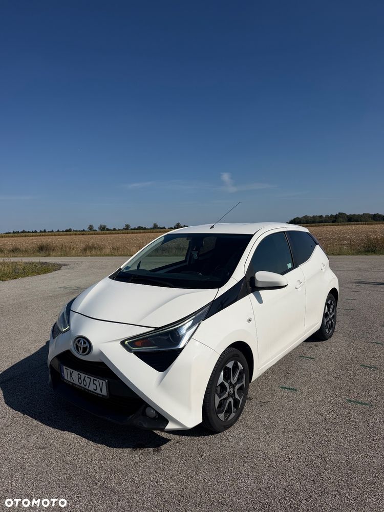 Toyota Aygo 1.0 VVT-i Color Edition - 1