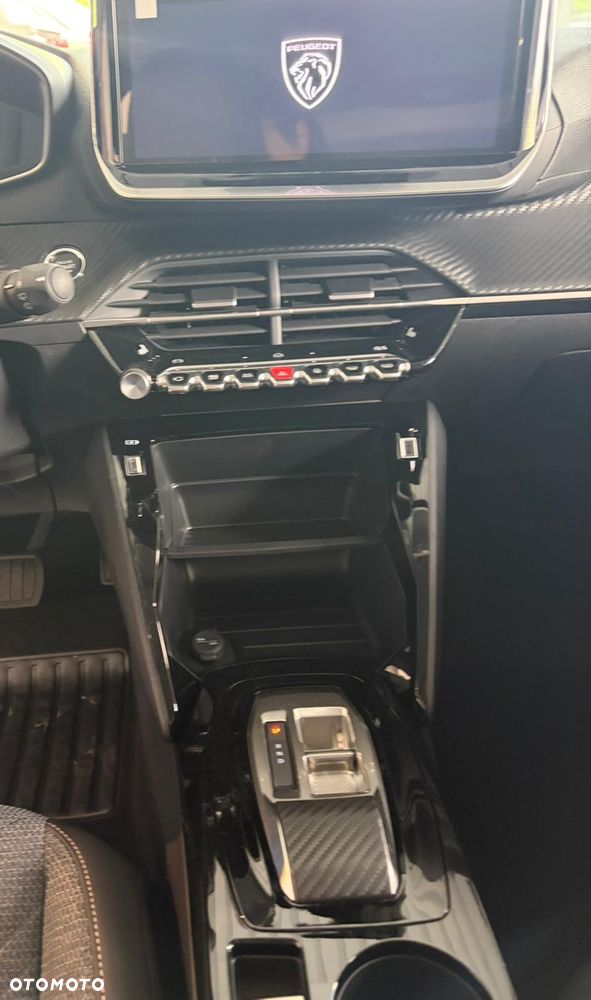 Peugeot 208 1.2 mHEV Allure e-DCS6 - 12