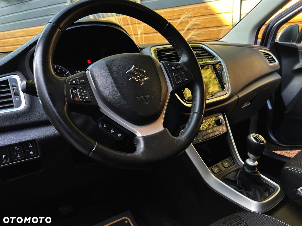Suzuki SX4 S-Cross 1.4 Boosterjet Comfort - 19