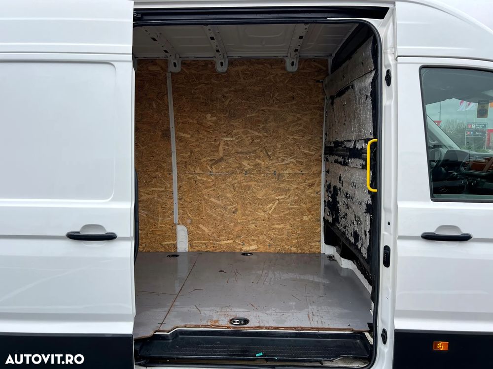 Volkswagen Crafter Furgon L4H3 - 10
