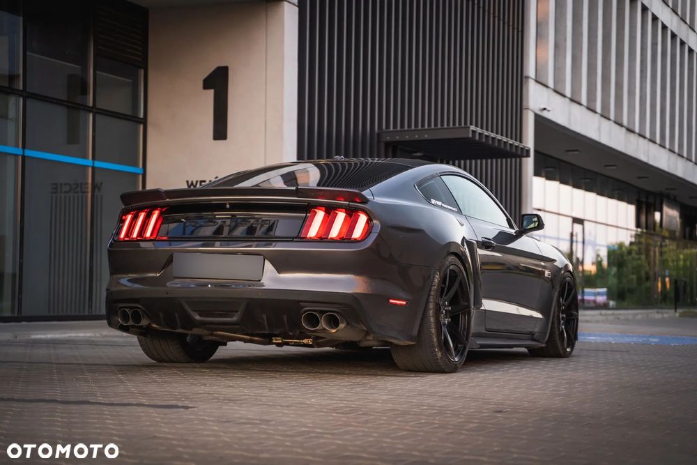 Ford Mustang 5.0 V8 GT - 22