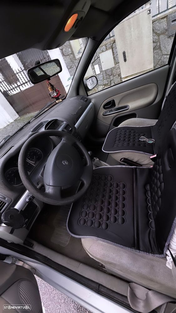 Renault Clio 1.2 - 3