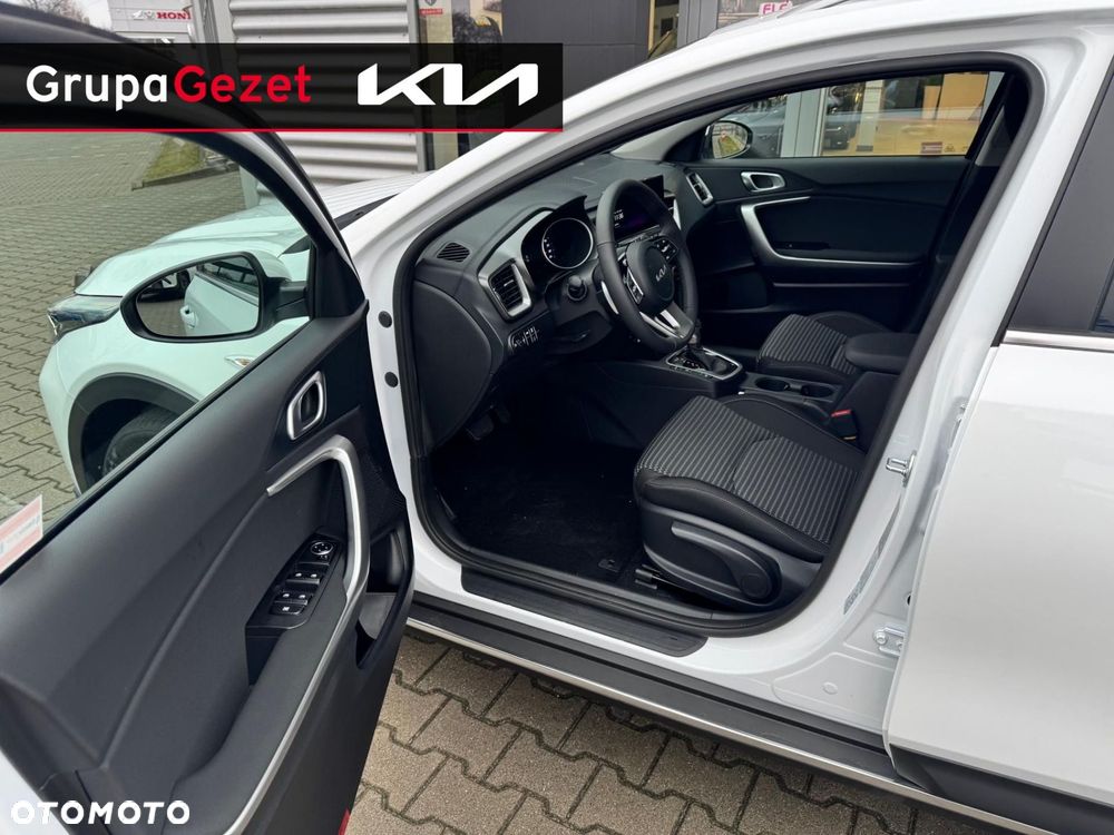 Kia XCeed 1.6 T-GDI M DCT - 13
