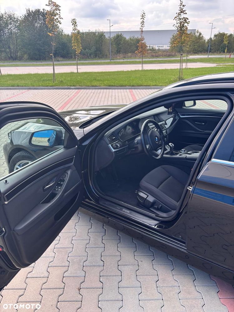 BMW Seria 5 520d - 6