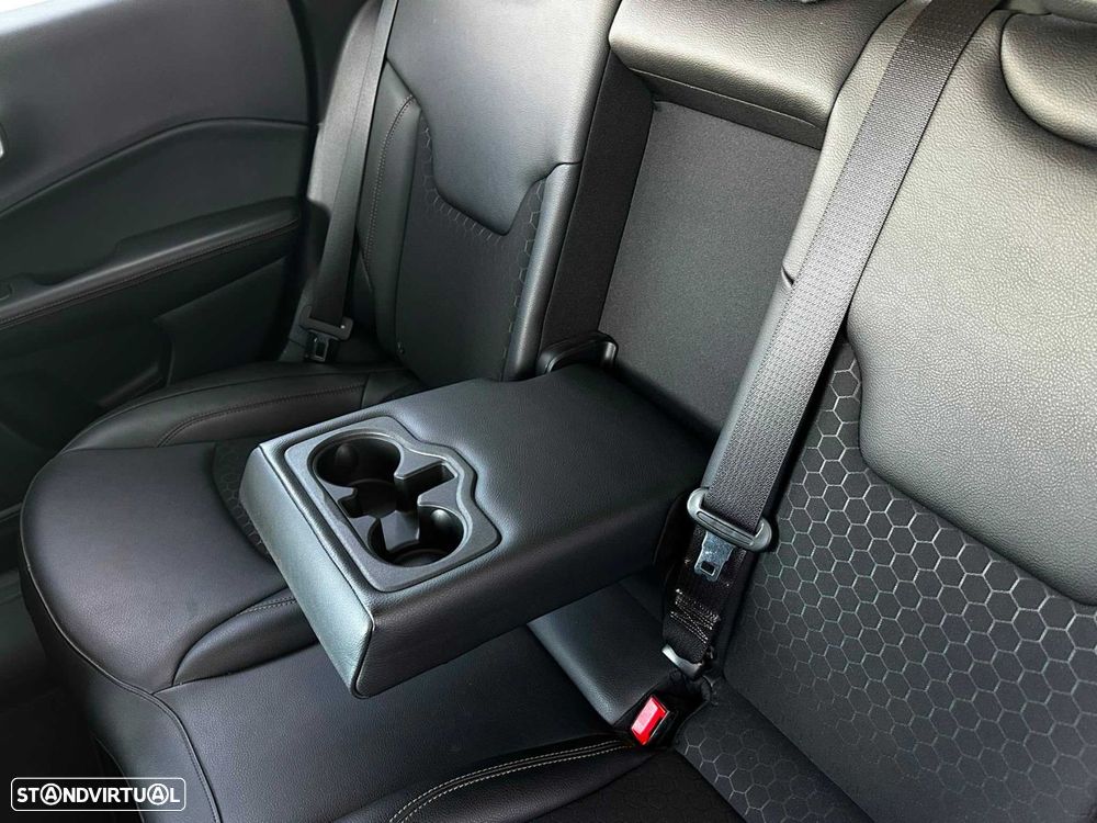Jeep Compass 1.3 T Limited DCT - 16