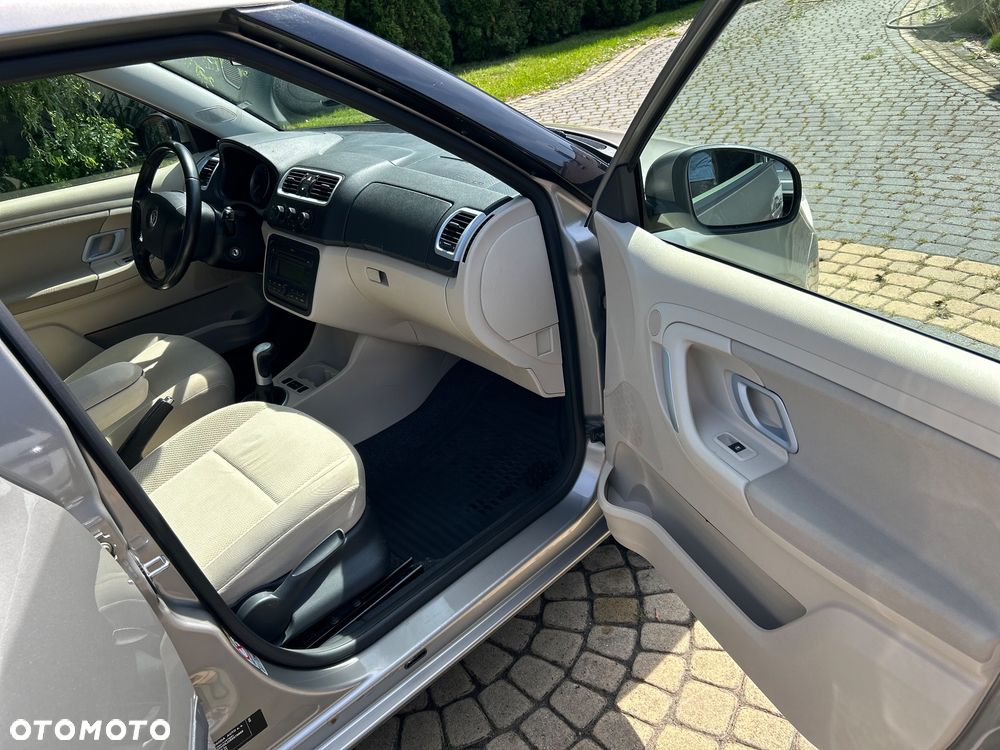Skoda Fabia 1.2 HTP Elegance - 12