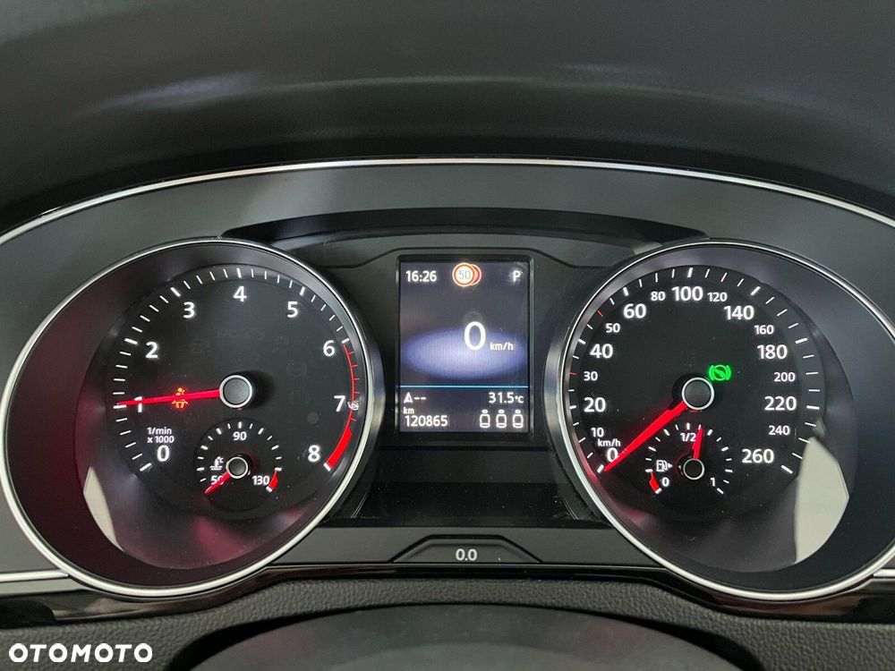 Volkswagen Passat Variant 2.0 TSI Business DSG - 27