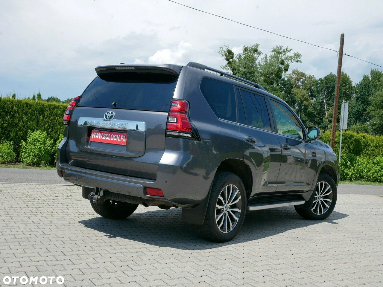 Toyota Land Cruiser - 3