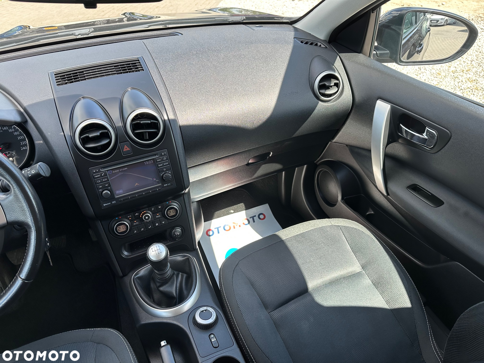 Nissan Qashqai 2.0 dCi DPF 4x4 tekna - 31