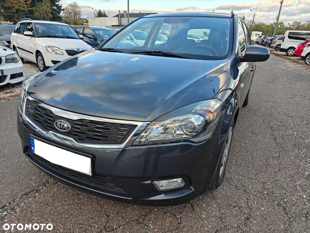 Kia Ceed - 15