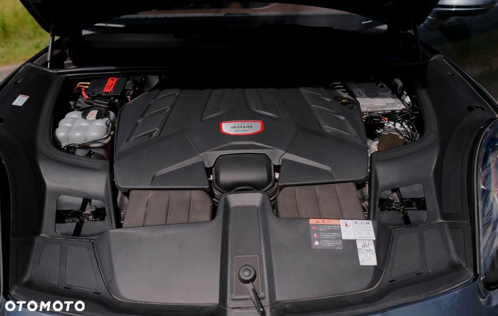 Porsche Cayenne Turbo - 13
