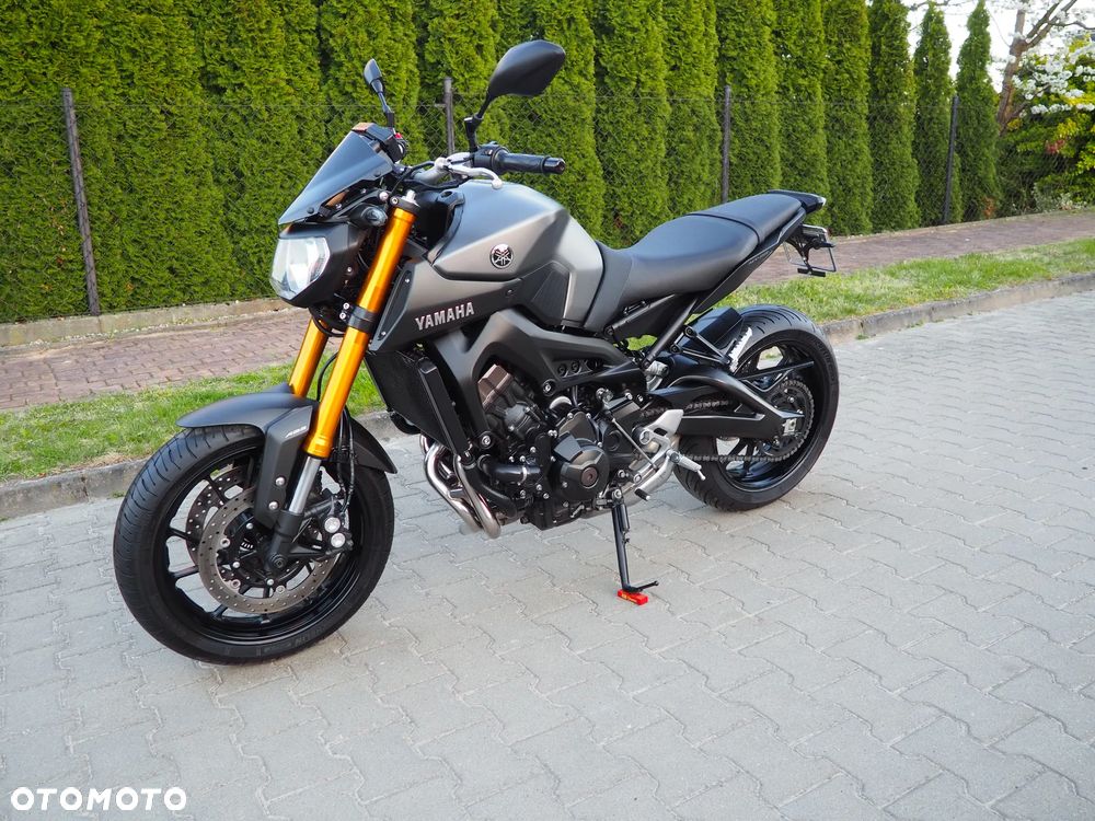 Yamaha MT - 8