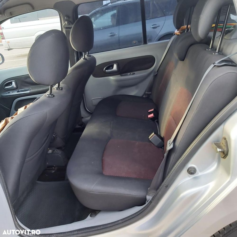 Renault Symbol Clio 1.5dCi Expression - 11