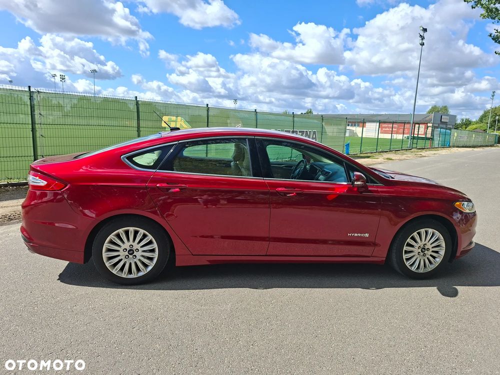 Ford Fusion - 12