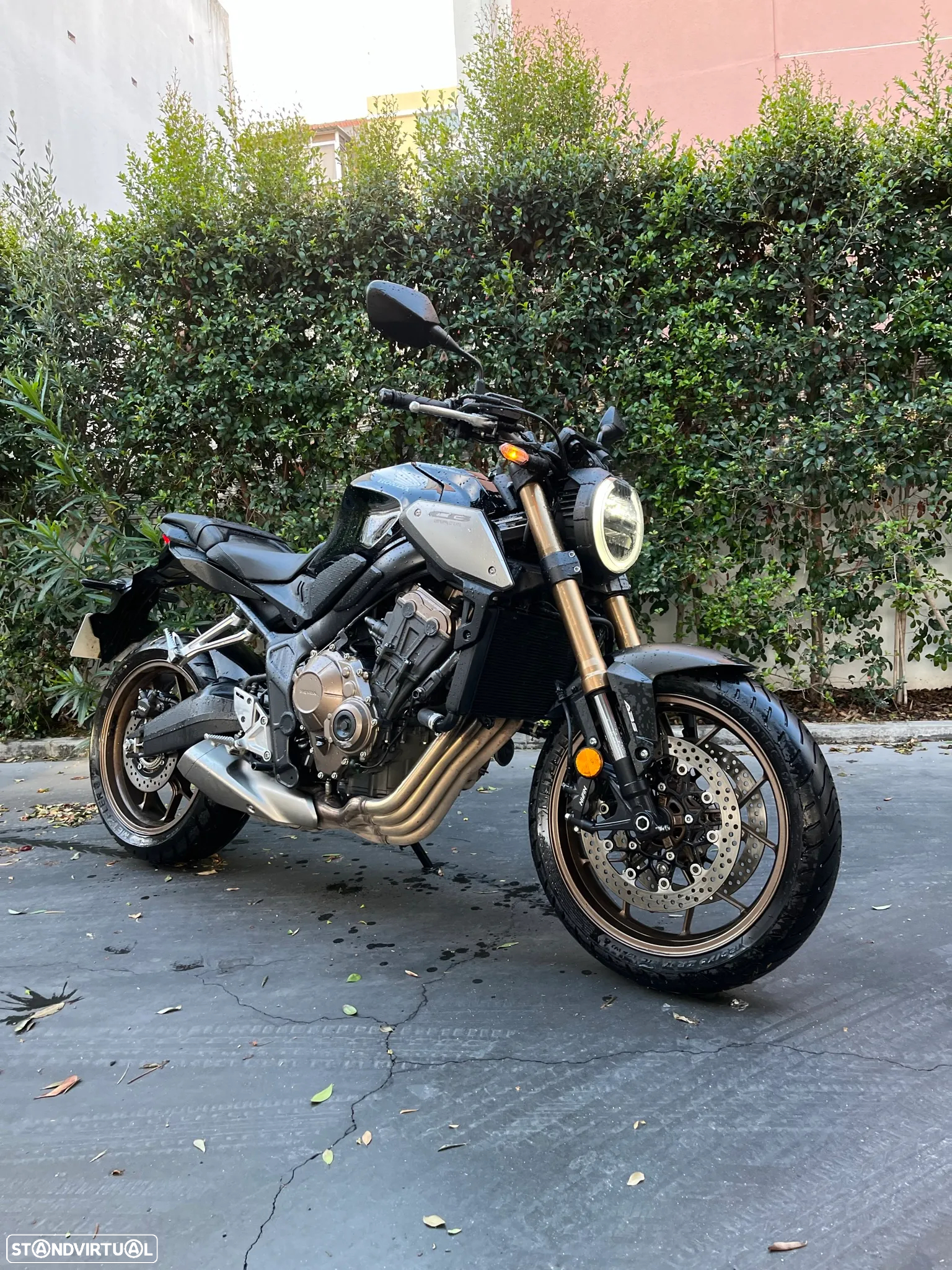 Honda CB CB650RA - 4