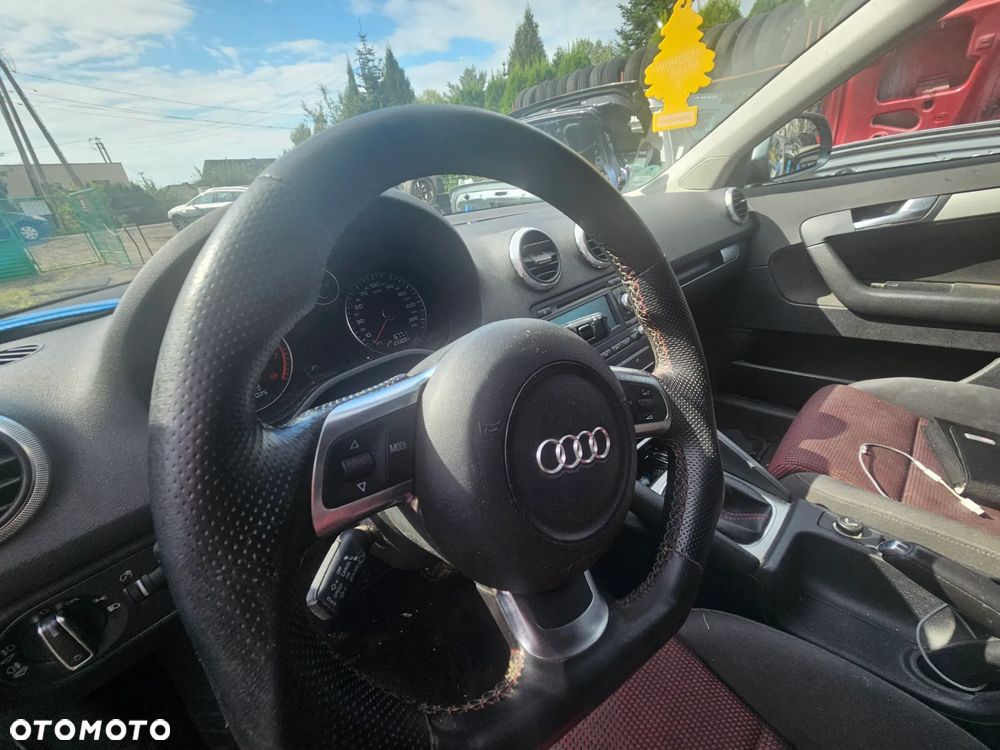 Na części Audi a3 8p LAKIER LY7E, SKRZYNIA KVT - 4