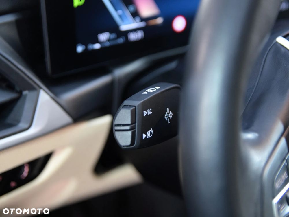 BMW Seria 3 318i - 20