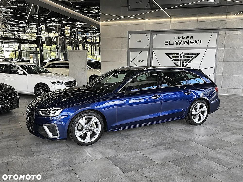 Audi A4 Avant - 4