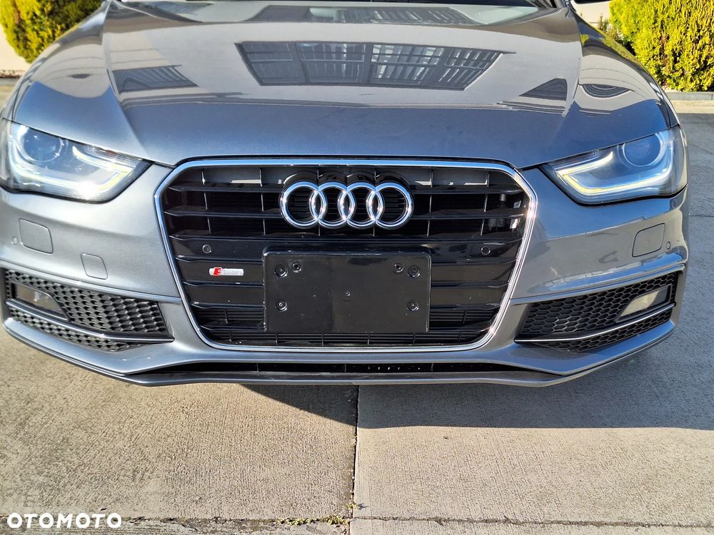 Audi A4 Avant 2.0 TDI DPF clean diesel quattro S tronic S line Sportpaket - 4