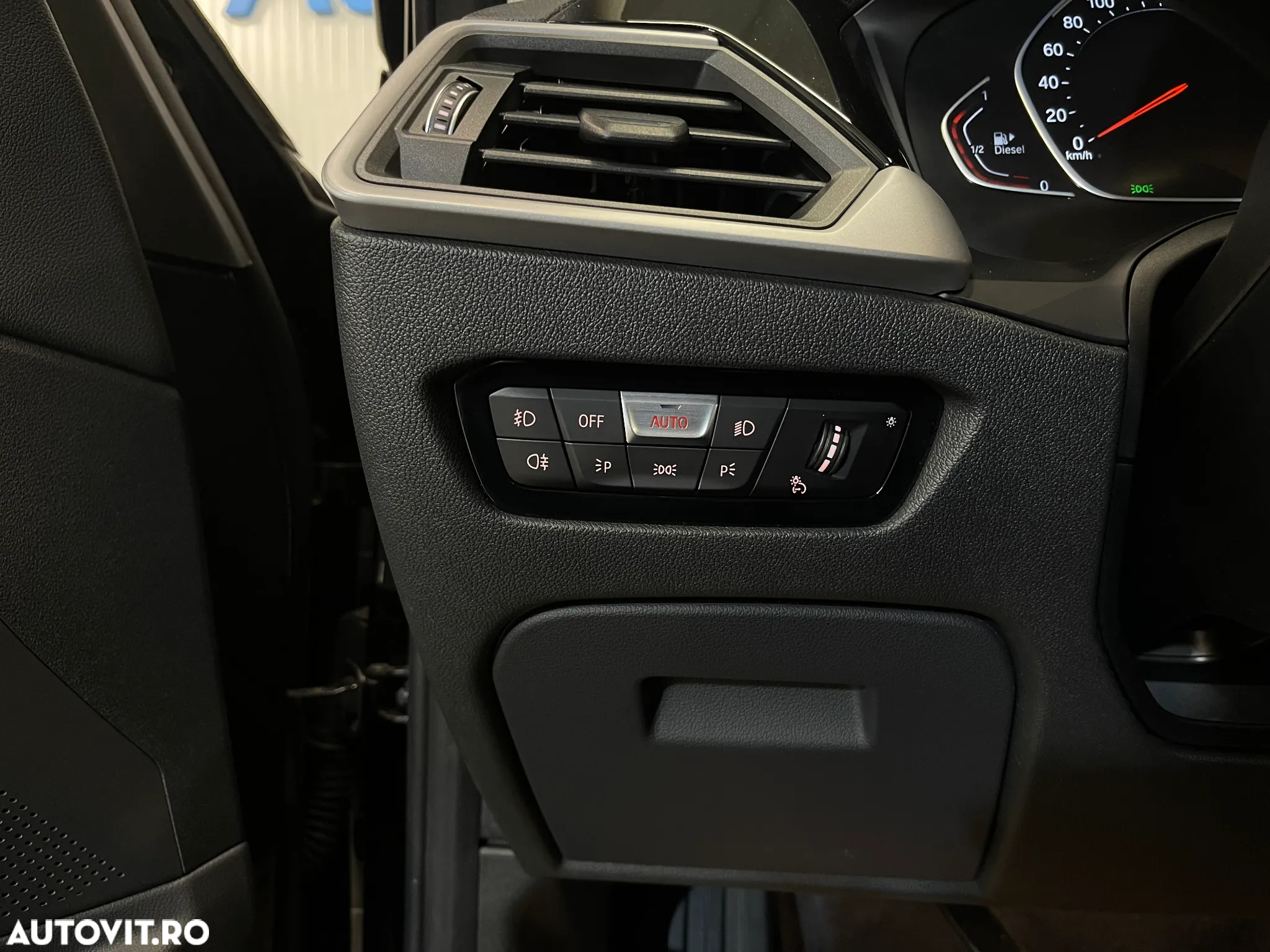 BMW Seria 3 318d AT MHEV - 29