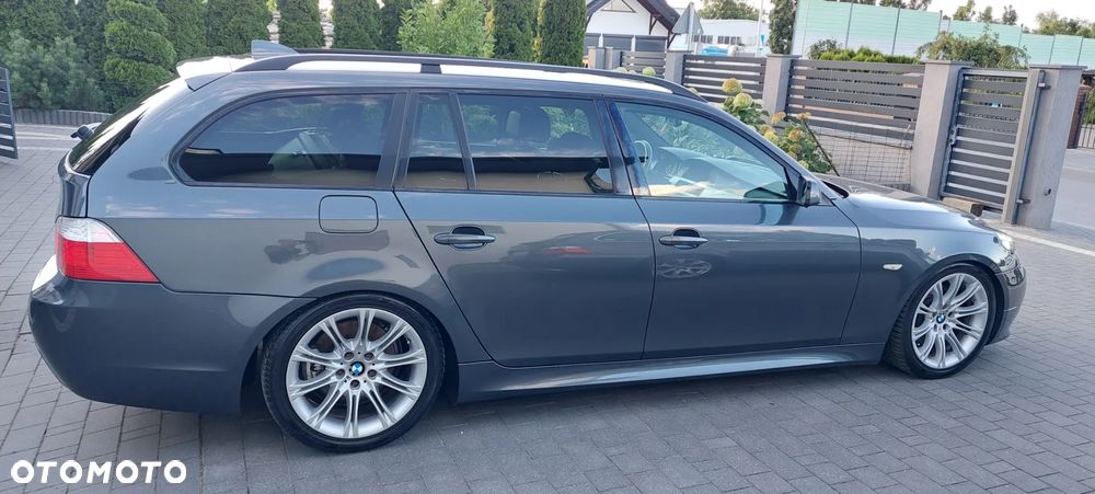 BMW Seria 5 525d Edition Sport - 29
