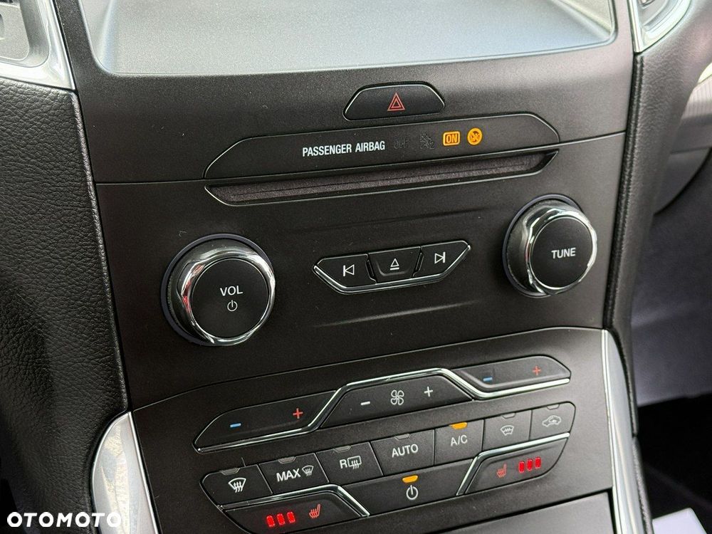 Ford S-Max 2.0 EcoBlue Titanium - 23