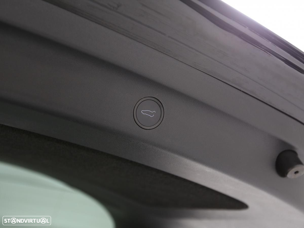 Tesla Model Y Long Range Tração Integral - 16