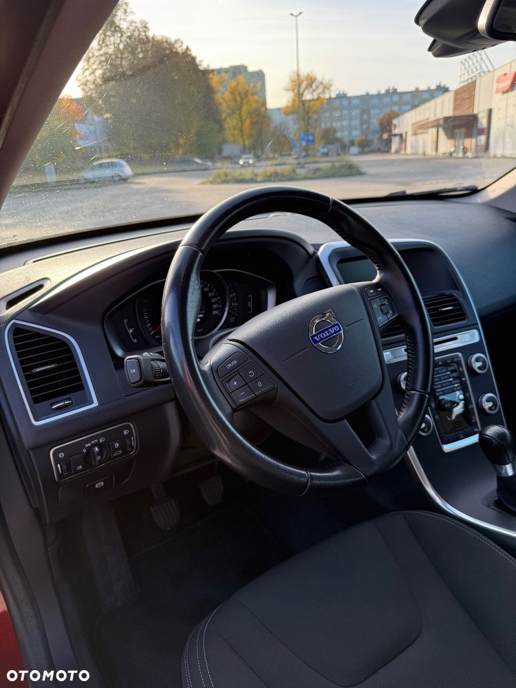 Volvo XC 60 D4 AWD Kinetic - 22