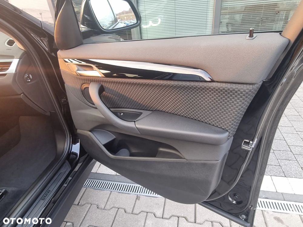 BMW X1 xDrive20d Advantage sport - 28