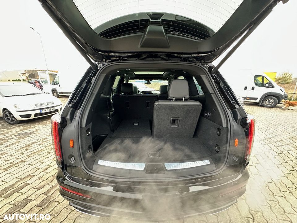 Cadillac XT6 - 7