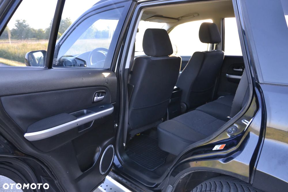 Suzuki Grand Vitara 2.0 De luxe - 7