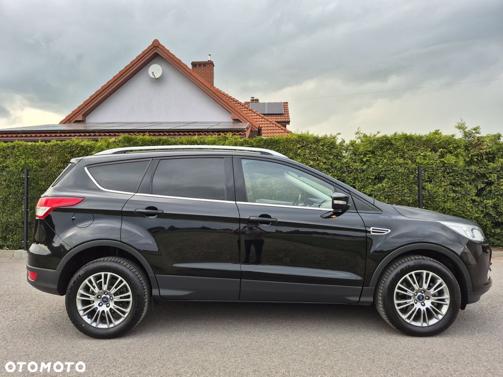 Ford Kuga 2.0 TDCi 2x4 Titanium - 6